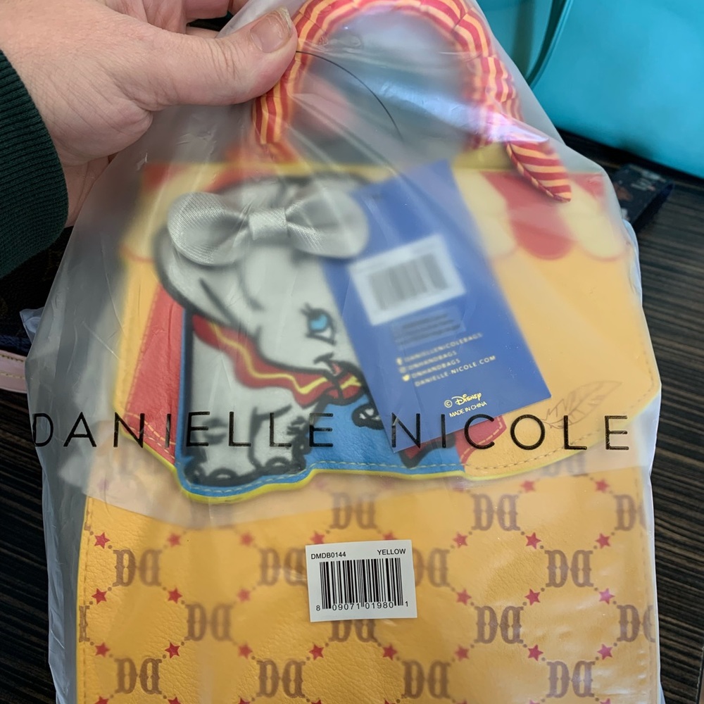 SOLD!!!!! Disney bag